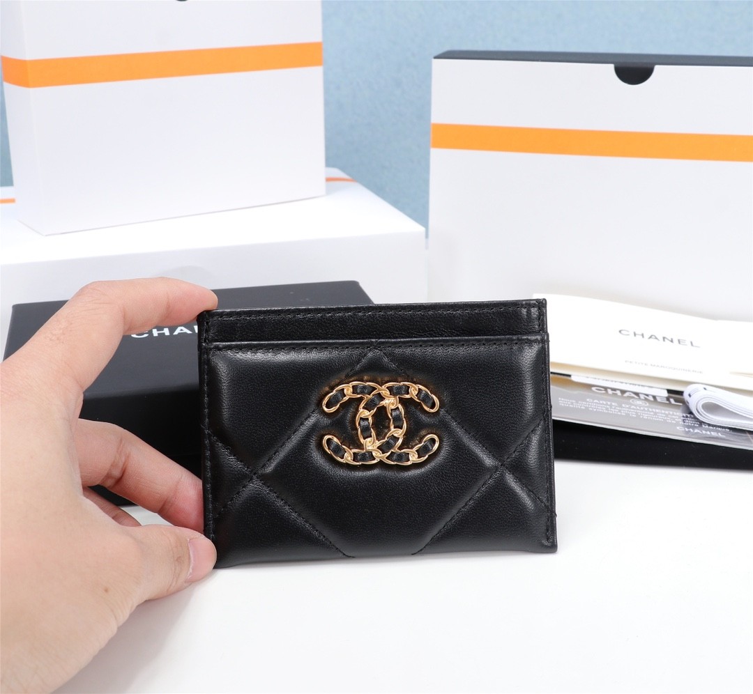 CHANEL 香奈兒 Chain Logo Quilted Card Holder 鏈條雙C菱格紋卡夾（黑金款）